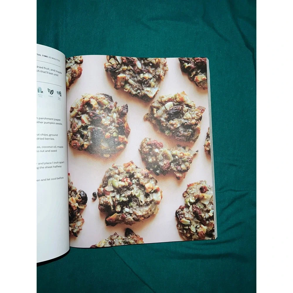 Thrive Market Healthy Living Made Easy Cookbook 60+ Quick Recipes 30 Mins / Less